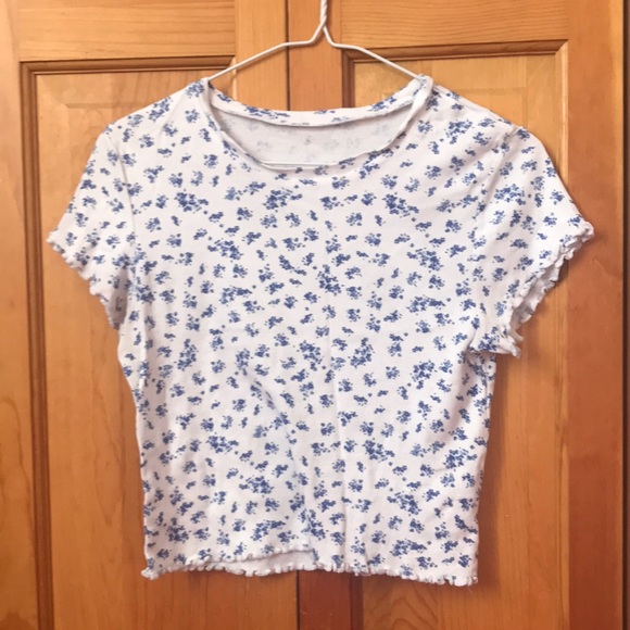 jcpenney Tops - white lettuce trimmed shirt with blue flowers